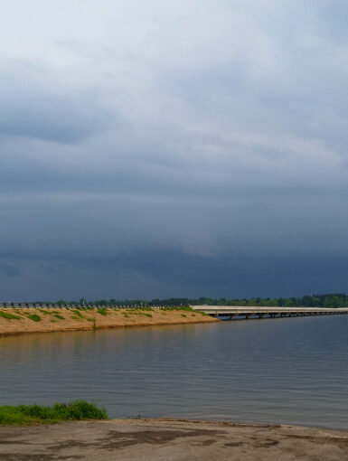 Shelf Cloud in Texas over Lake Bob Sandlin