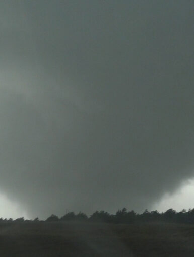 Large tornado near Seiling, OK on May 18, 2017