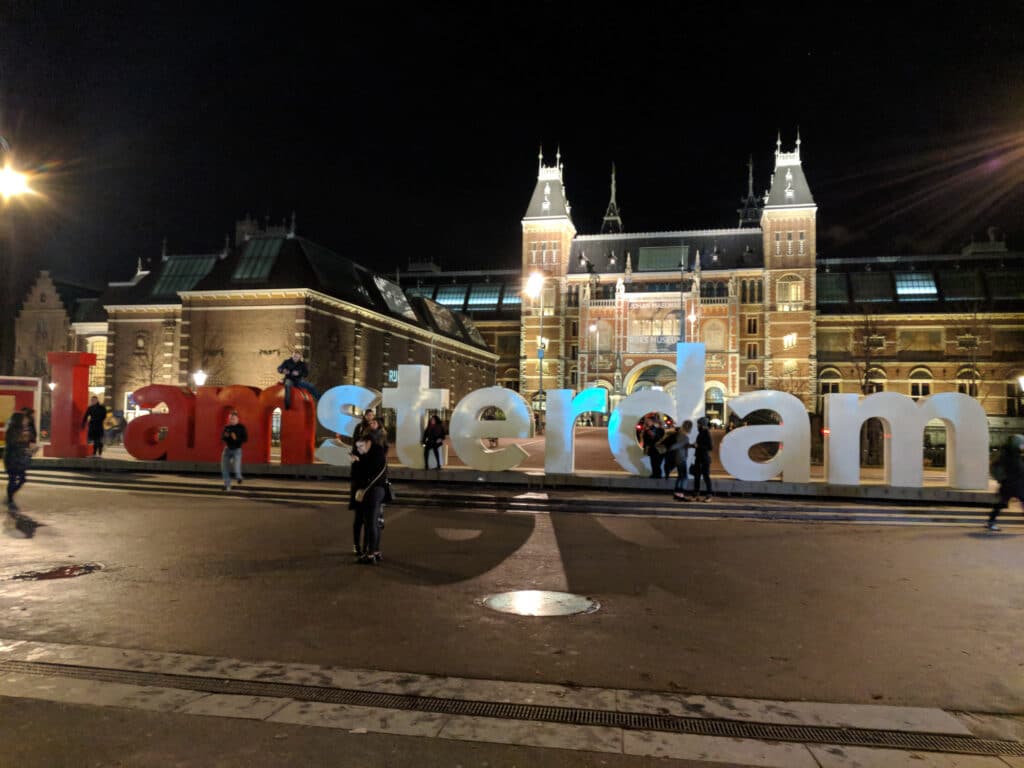 I amsterdam Sign