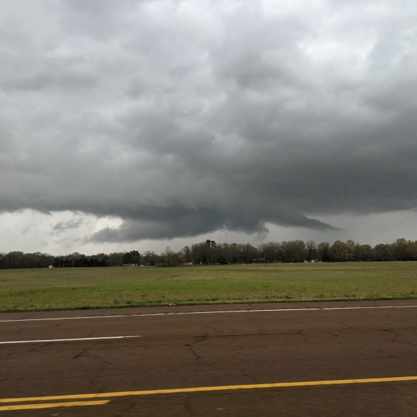 Wall Cloud on Supercell in Tennessee